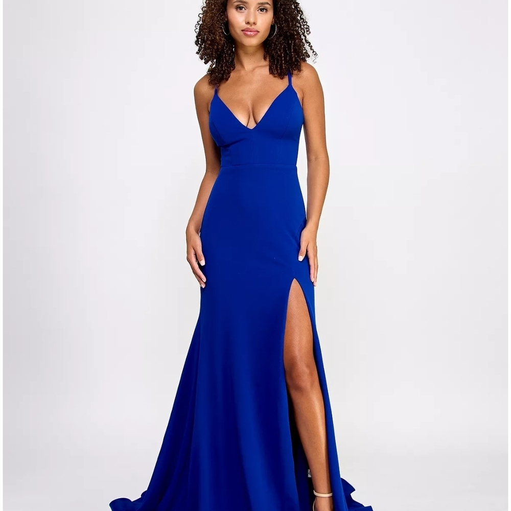 Elegant Royal Blue Spaghetti-Strap Evening Gown